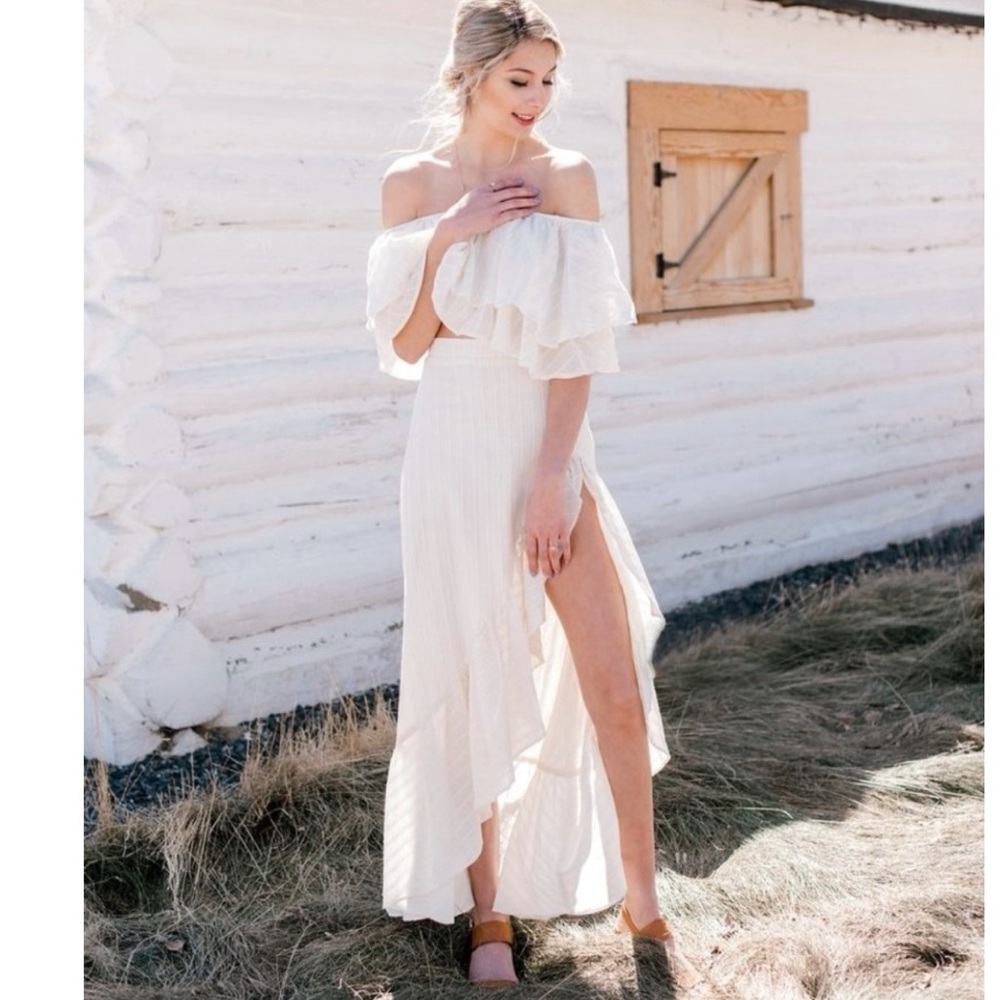 Show me your Mumu Salsa gold and cream skirt